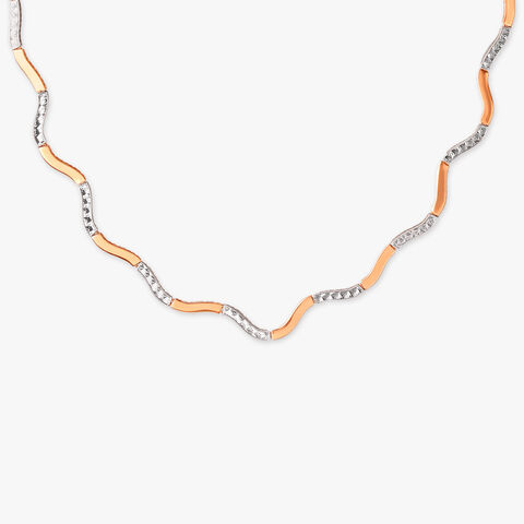 Sinuous Glow Gold Necklace