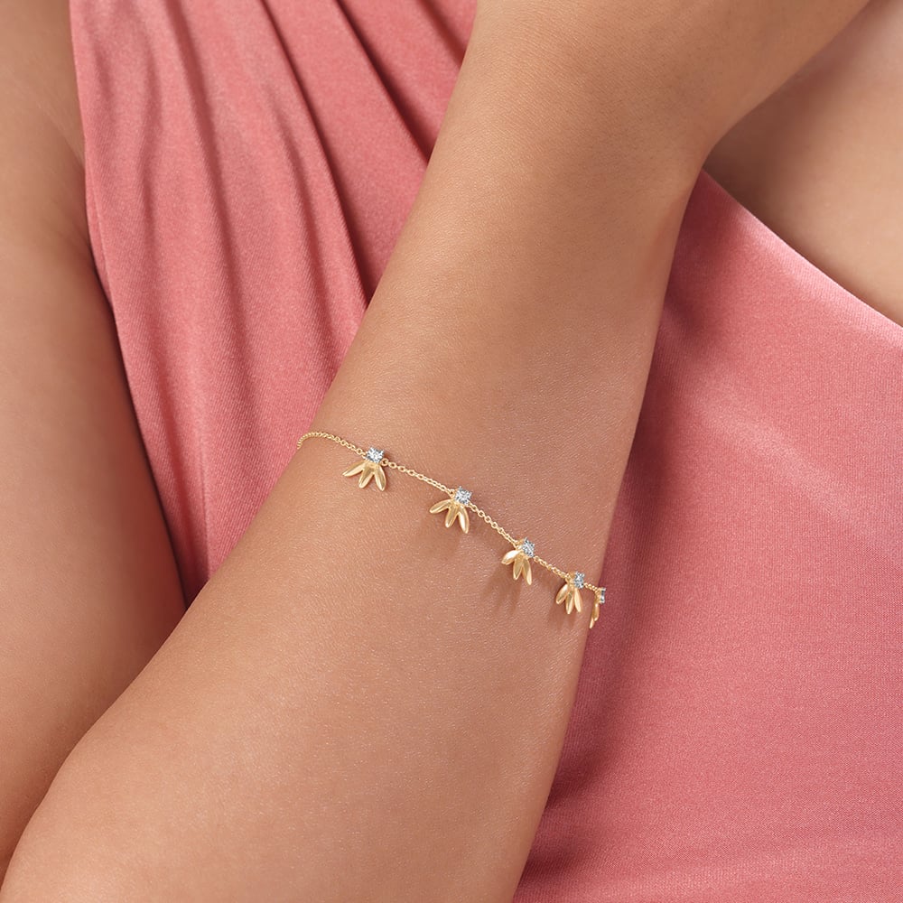Playful Sparkle Leaf Diamond Bracelet,,hi-res image number null
