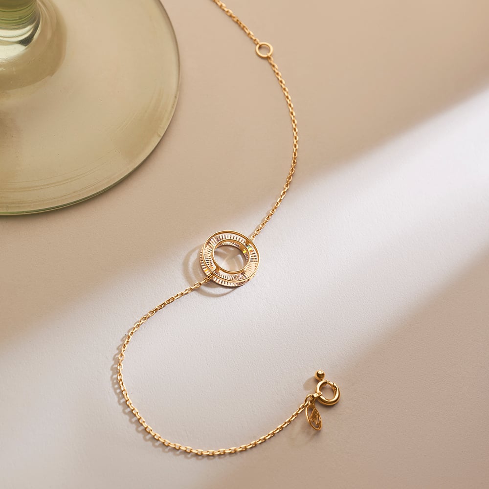 Radiant Circular Gold Bracelet,,hi-res image number null