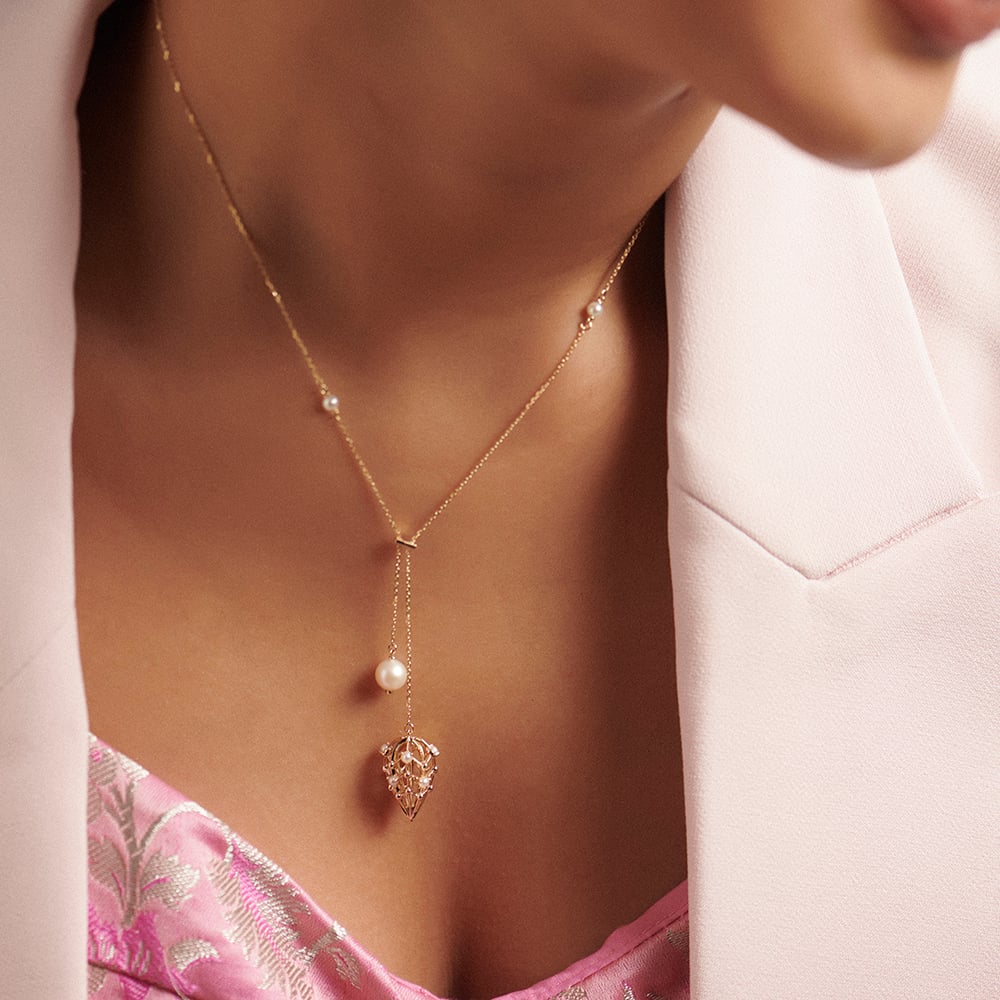 Graceful Pearl Gold Necklace,,hi-res image number null