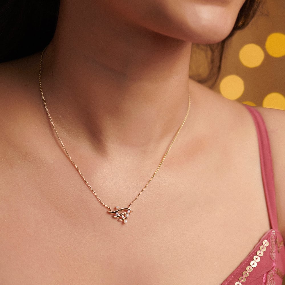 Fluid Luminous Pearl Gold Necklace,,hi-res image number null