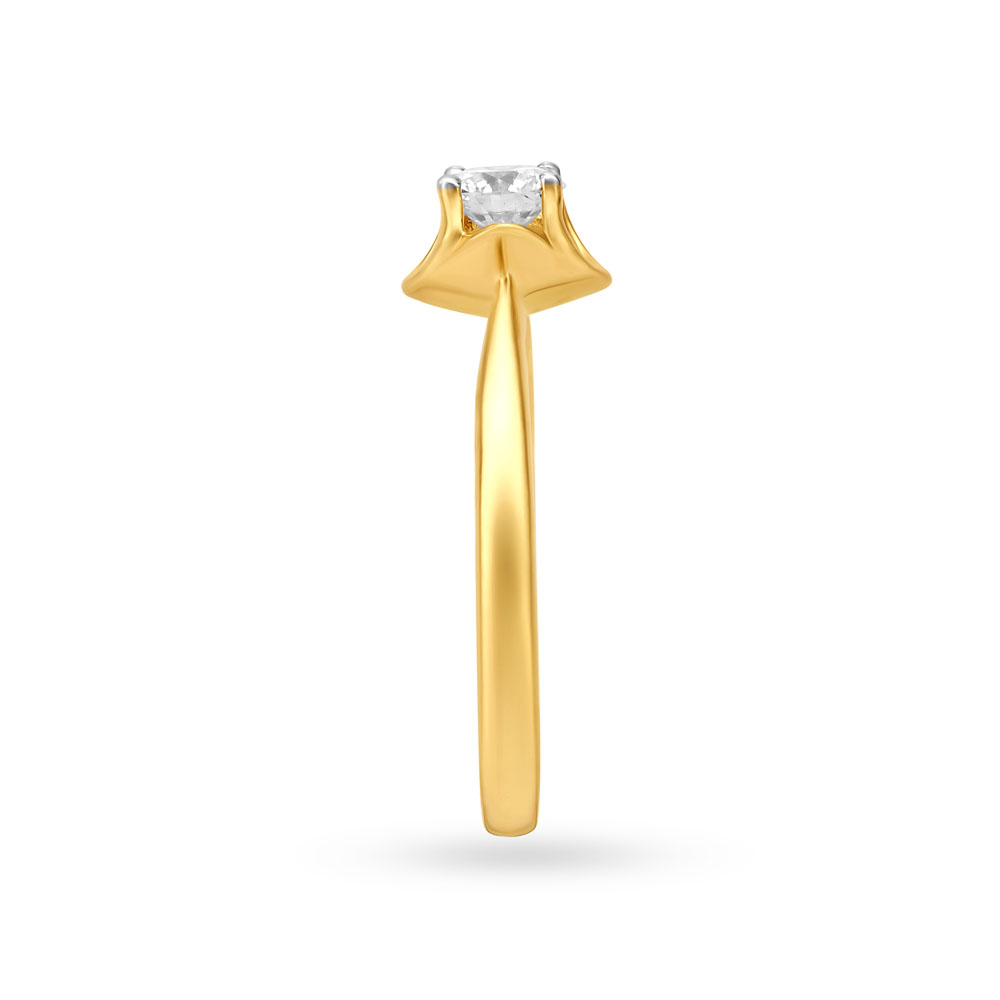 Minimalistic Solitaire Look Gold and Diamond Ring,,hi-res image number null