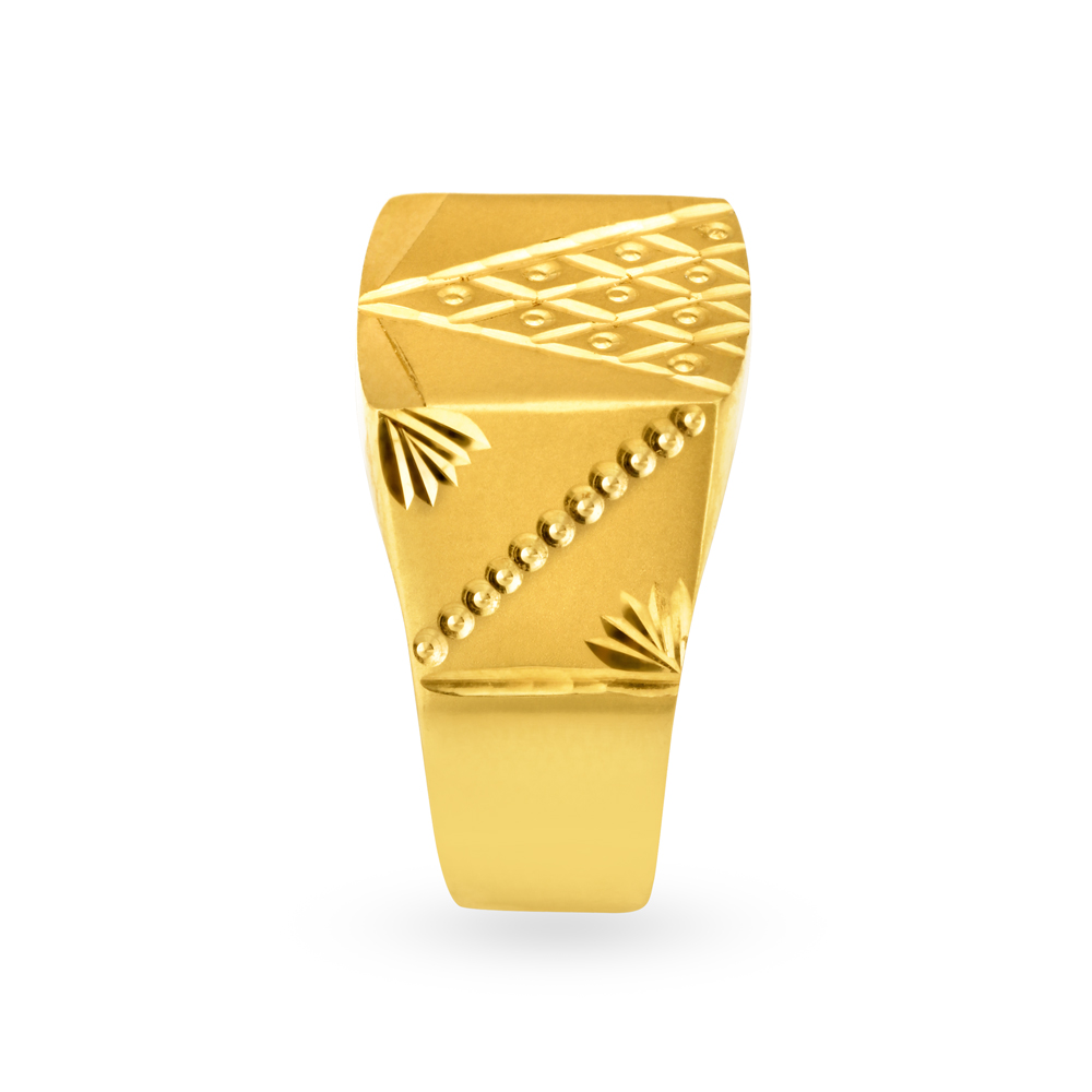 Mesmerizing 22 Karat Yellow Gold Etched Ring,,hi-res image number null