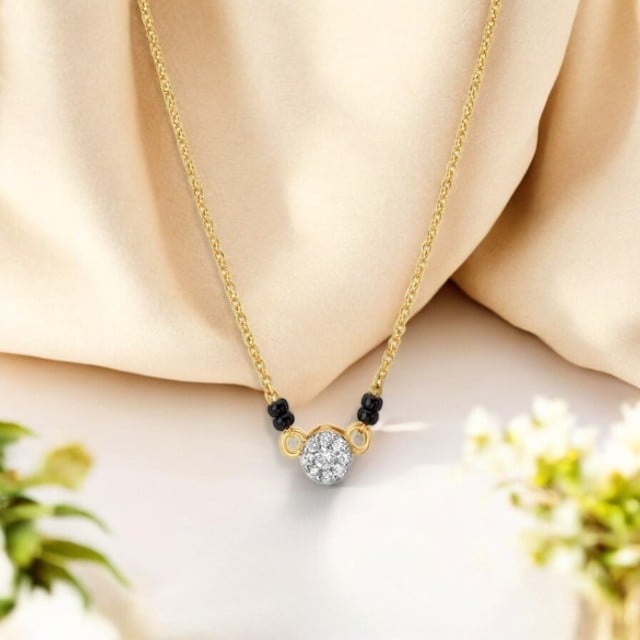 

Sparkling Simplicity Diamond Mangalsutra