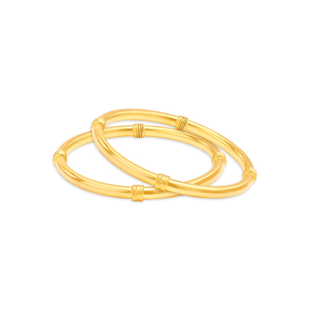 

Sparkling Contemporary Bangle