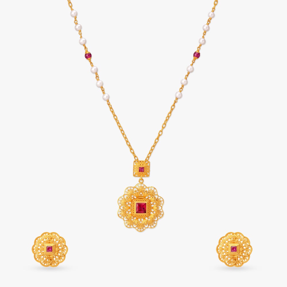 Floral Geometry Gold Pendant with Chain and Earrings Set,,hi-res image number null