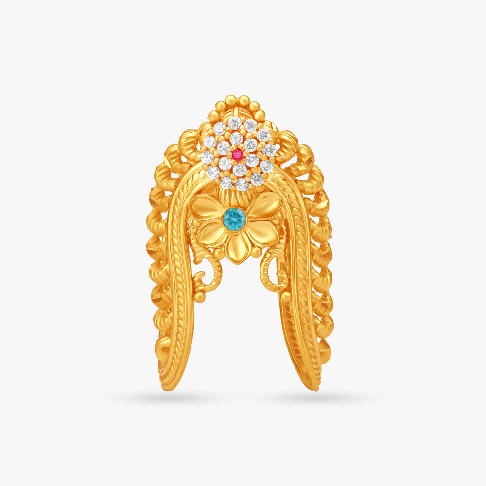 Luxurious Gold Finger Ring,,hi-res image number null