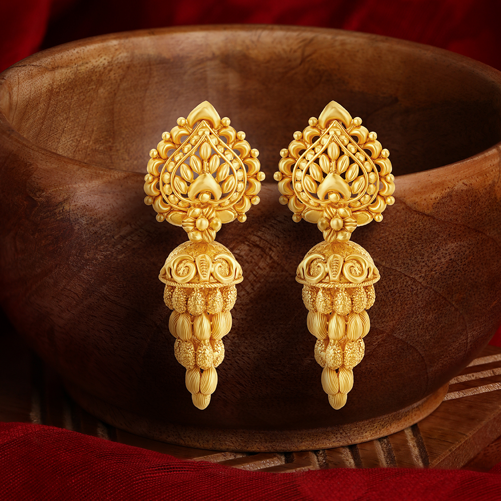 Alluring 22 Karat Yellow Gold Leaf Drops