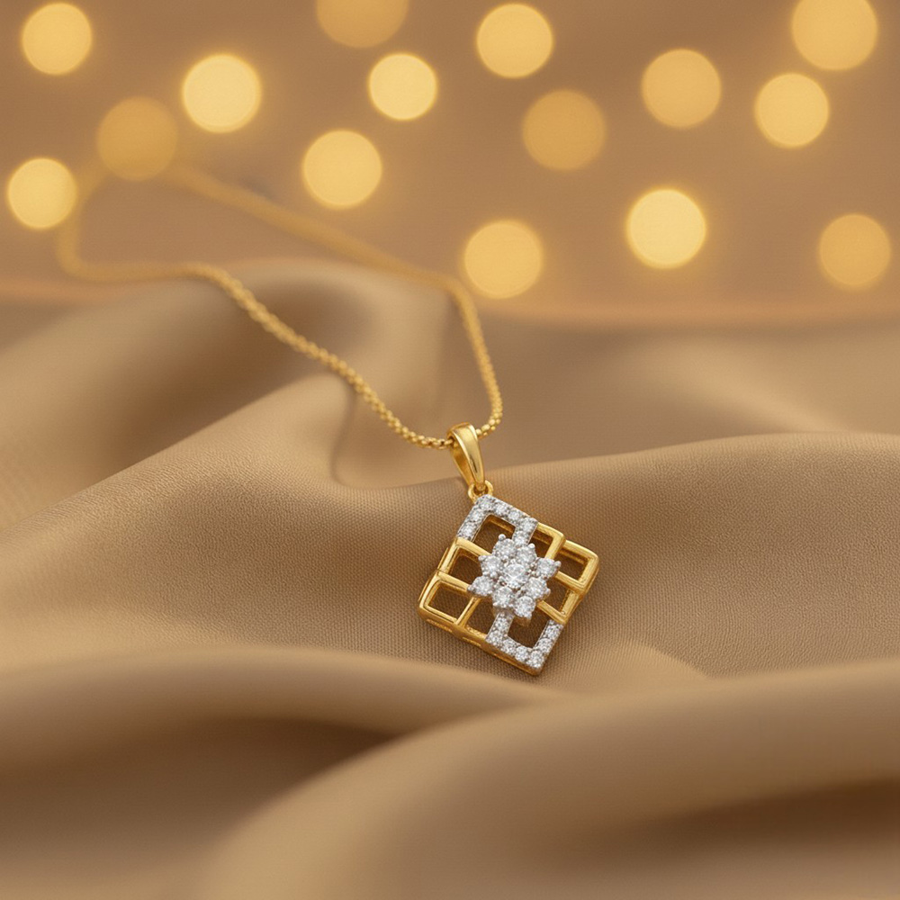 

Chic Prism Diamond Pendant