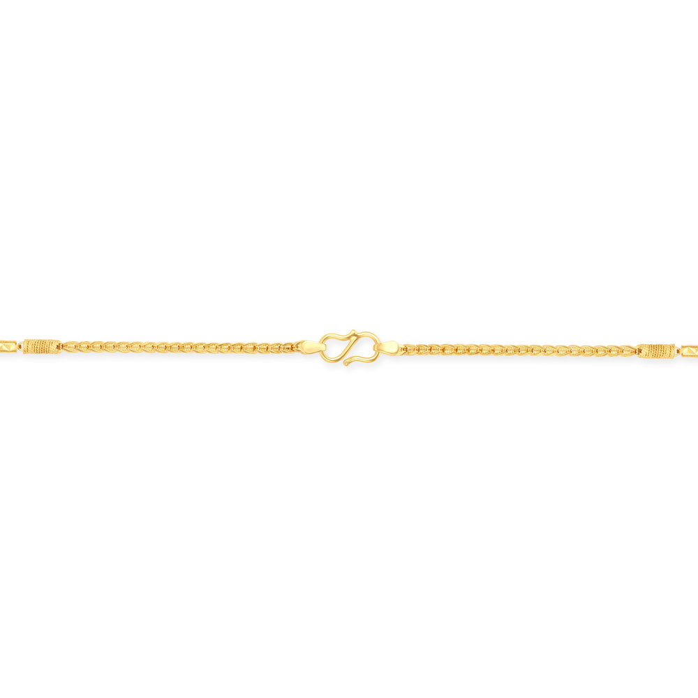 

Exuberant Carved Gold Chain for Men