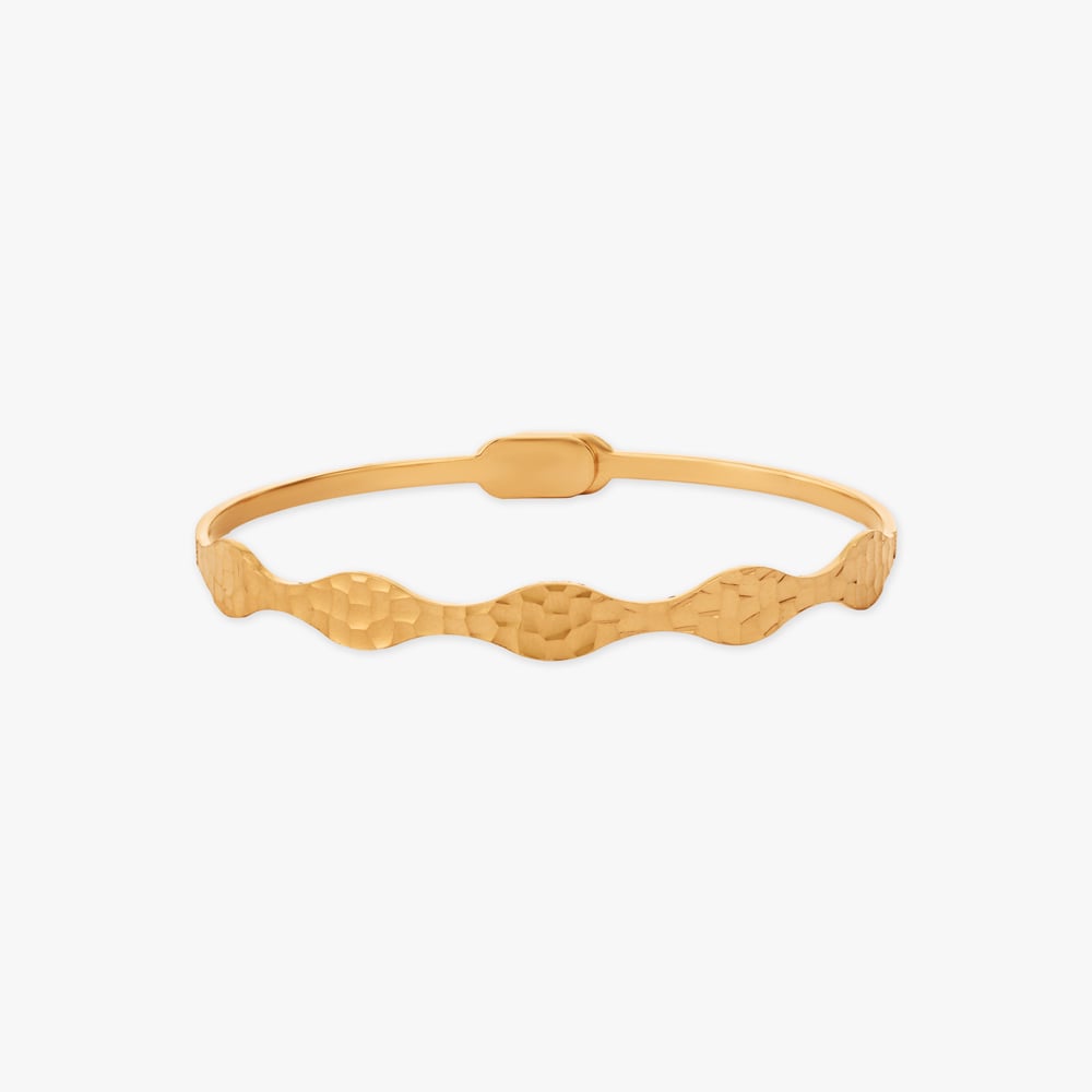 

Rippled Glow Gold Bangle