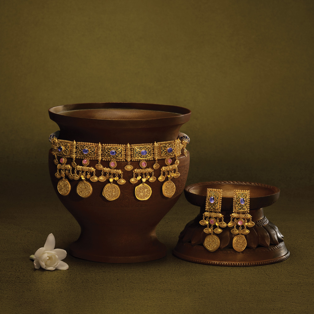 Magnificent Necklace Set with Thappa and Jaali Work,,hi-res image number null