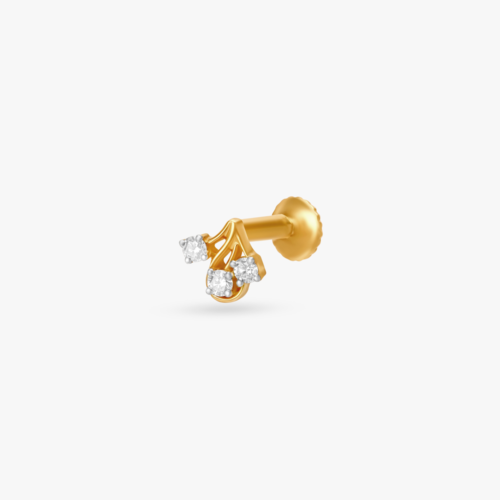 Glistening Gold and Diamond Nose Pin