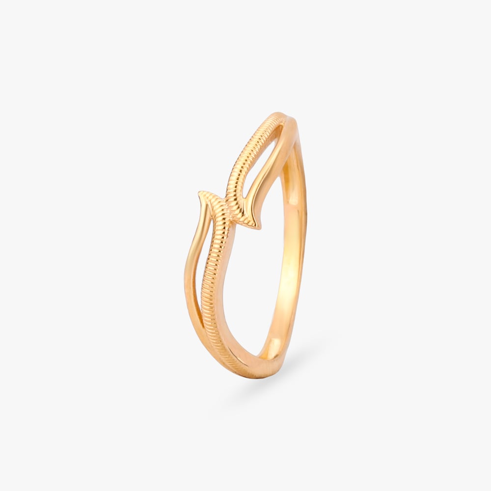 

Sculpted Twist Gold Ring