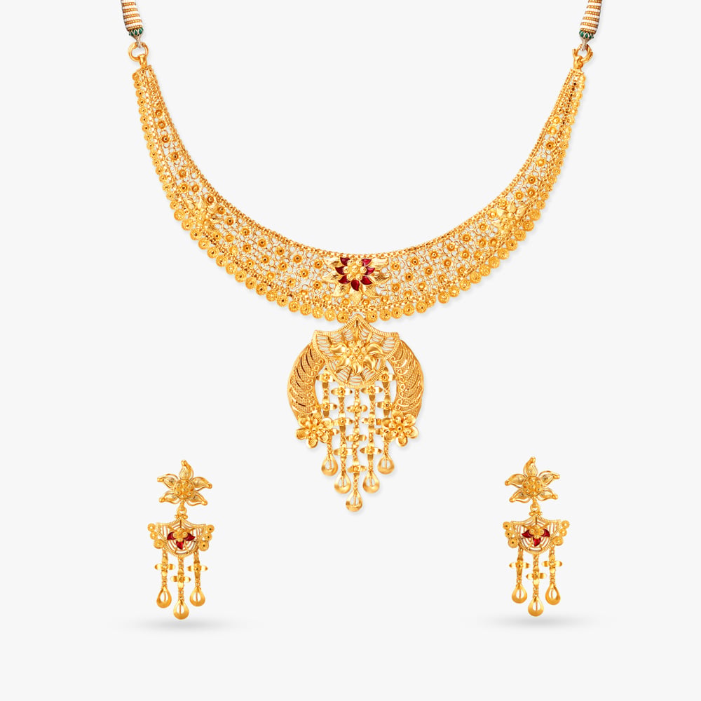 Resplendent Grace Gold Necklace Set,,hi-res image number null
