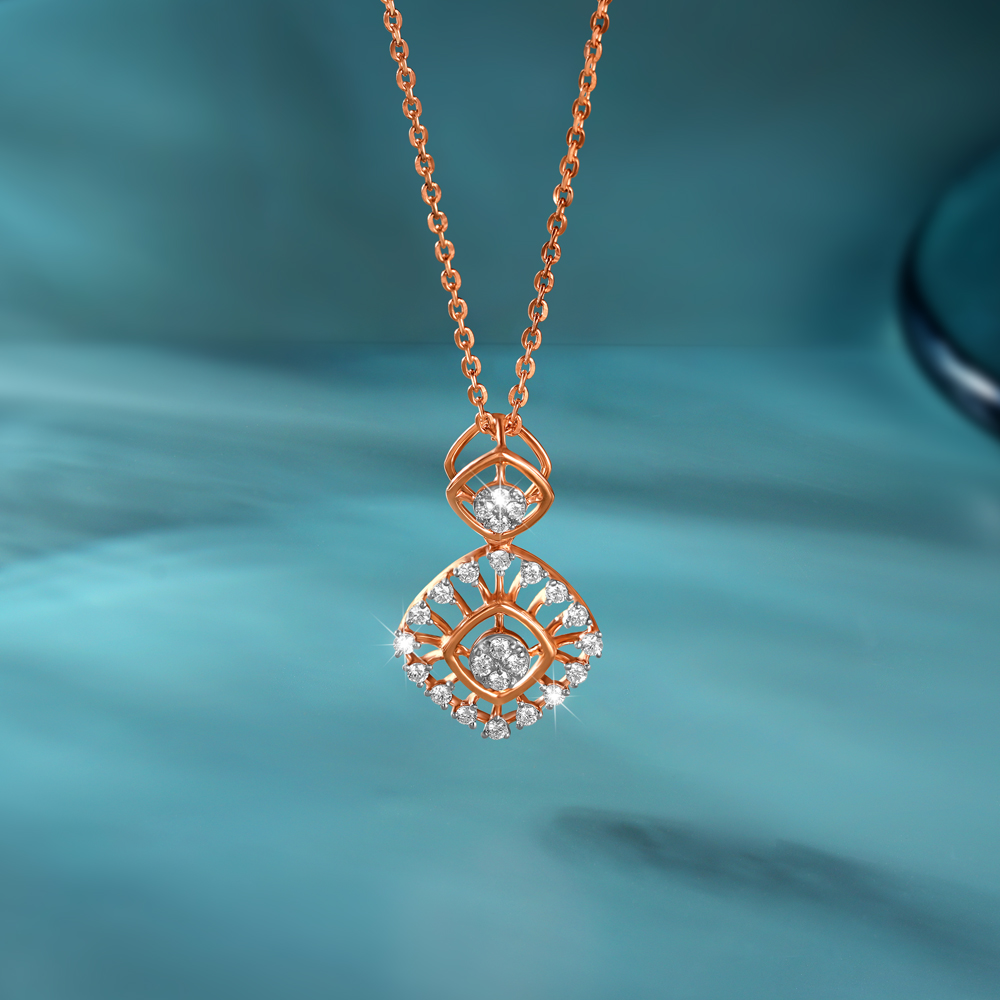 Classic Souvenir Pendant,,hi-res image number null