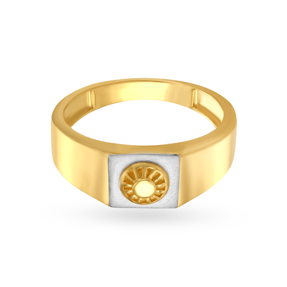 Modern Elegant Gold Ring