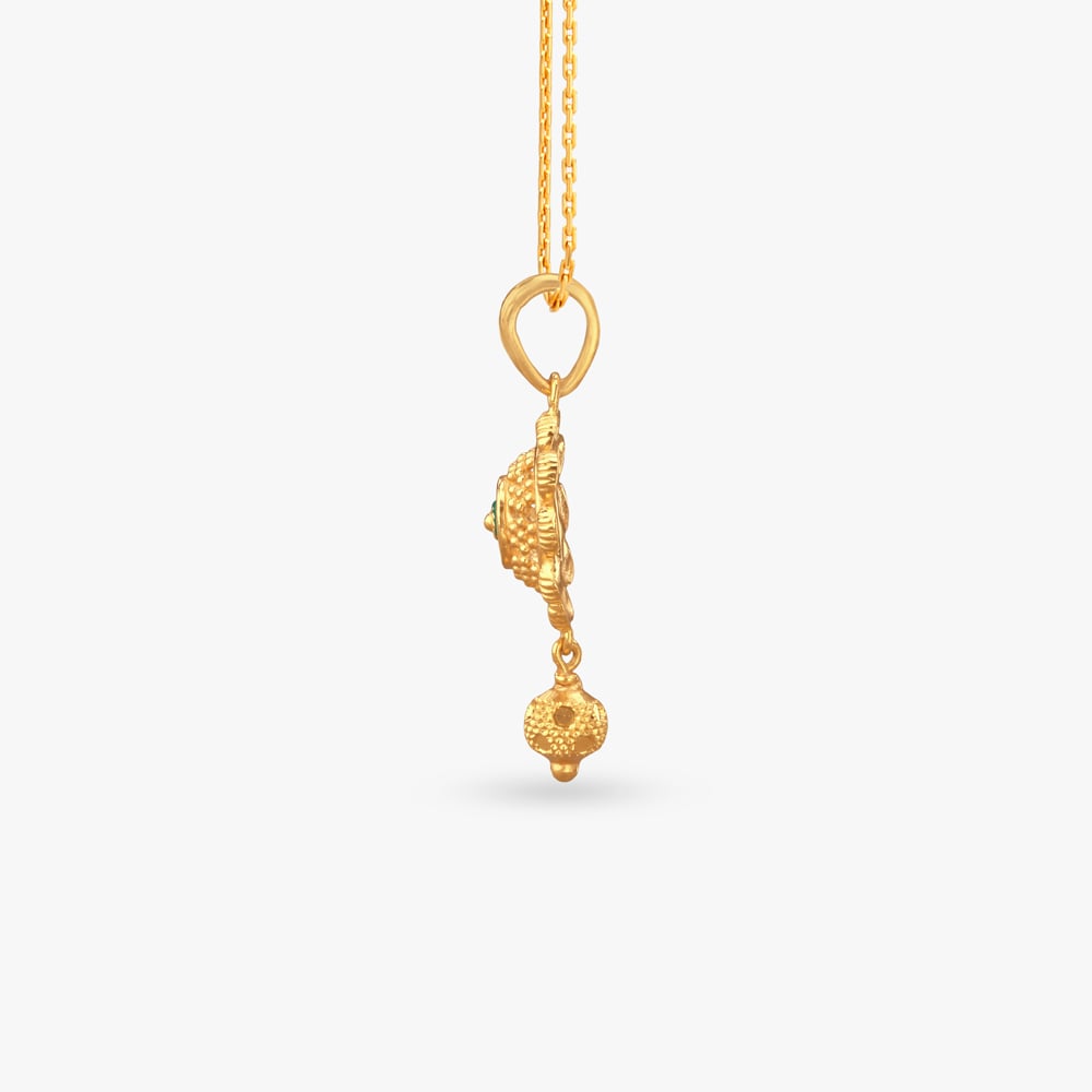 

Ethnic Grace Gold Pendant