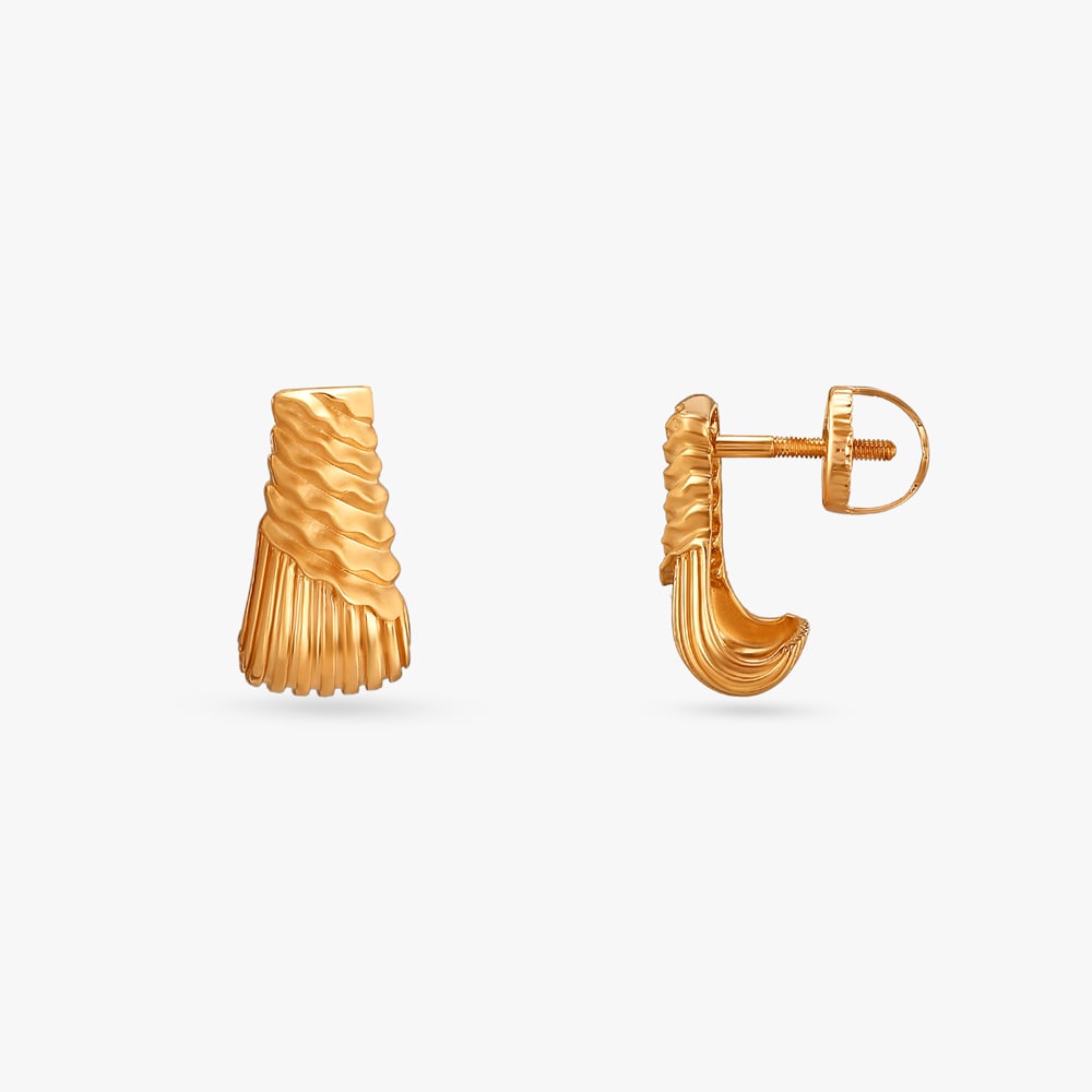 

Graceful Twist Gold Stud Earrings