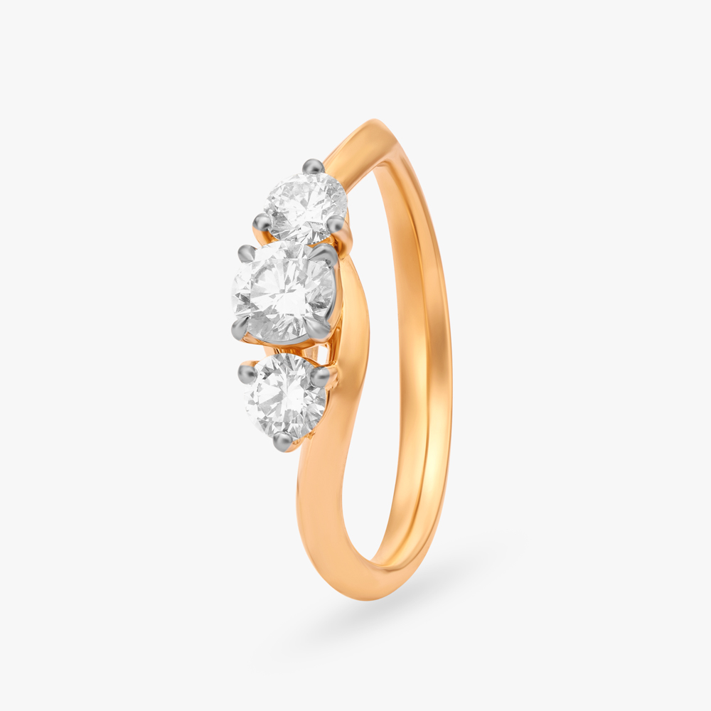 Fancy Floral Pattern Gold and Diamond Finger Ring