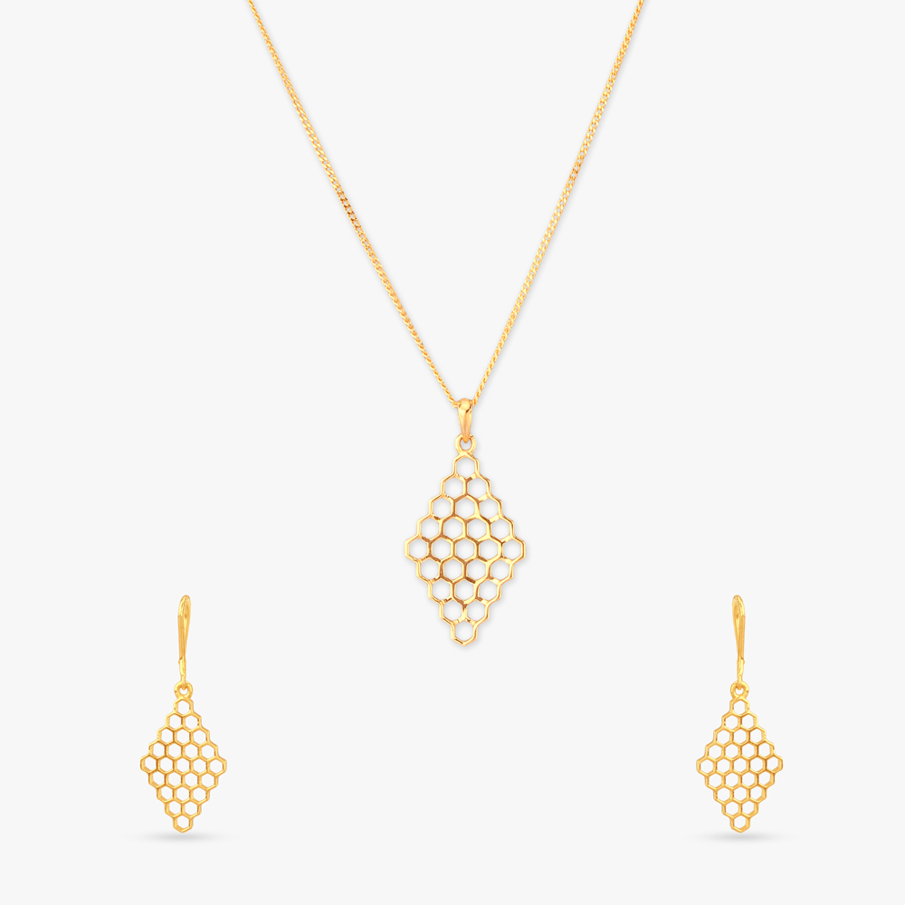 

Honeycomb Glow Gold Pendant with Chain and Earrings Set