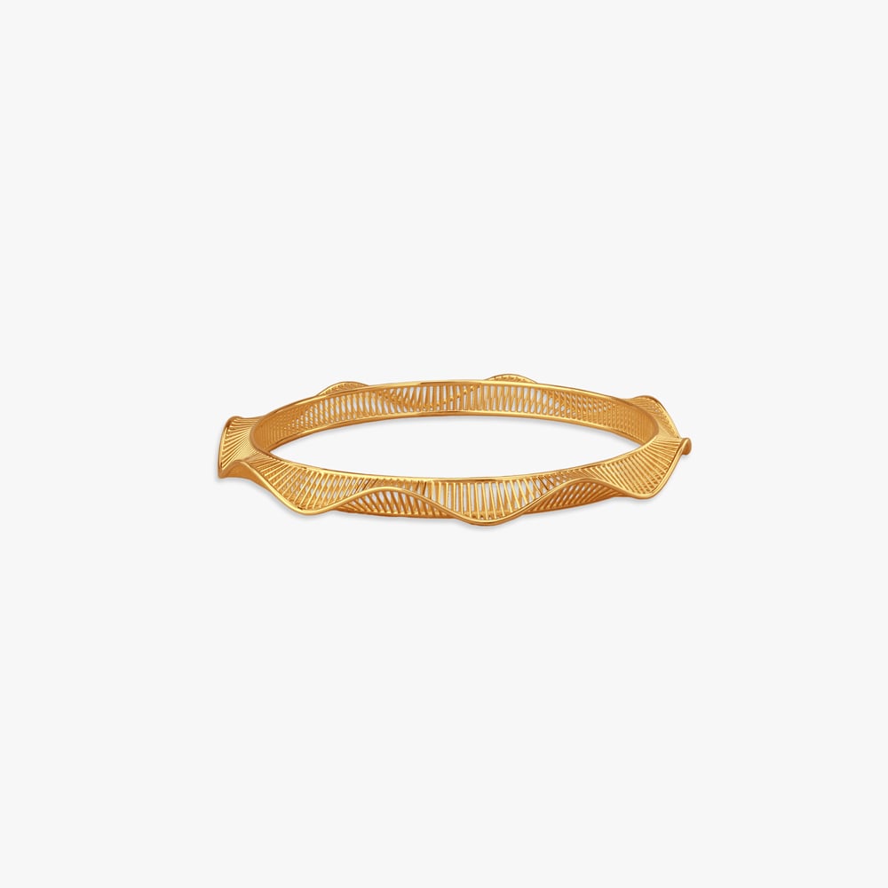 

Wave Line Gold Bangle
