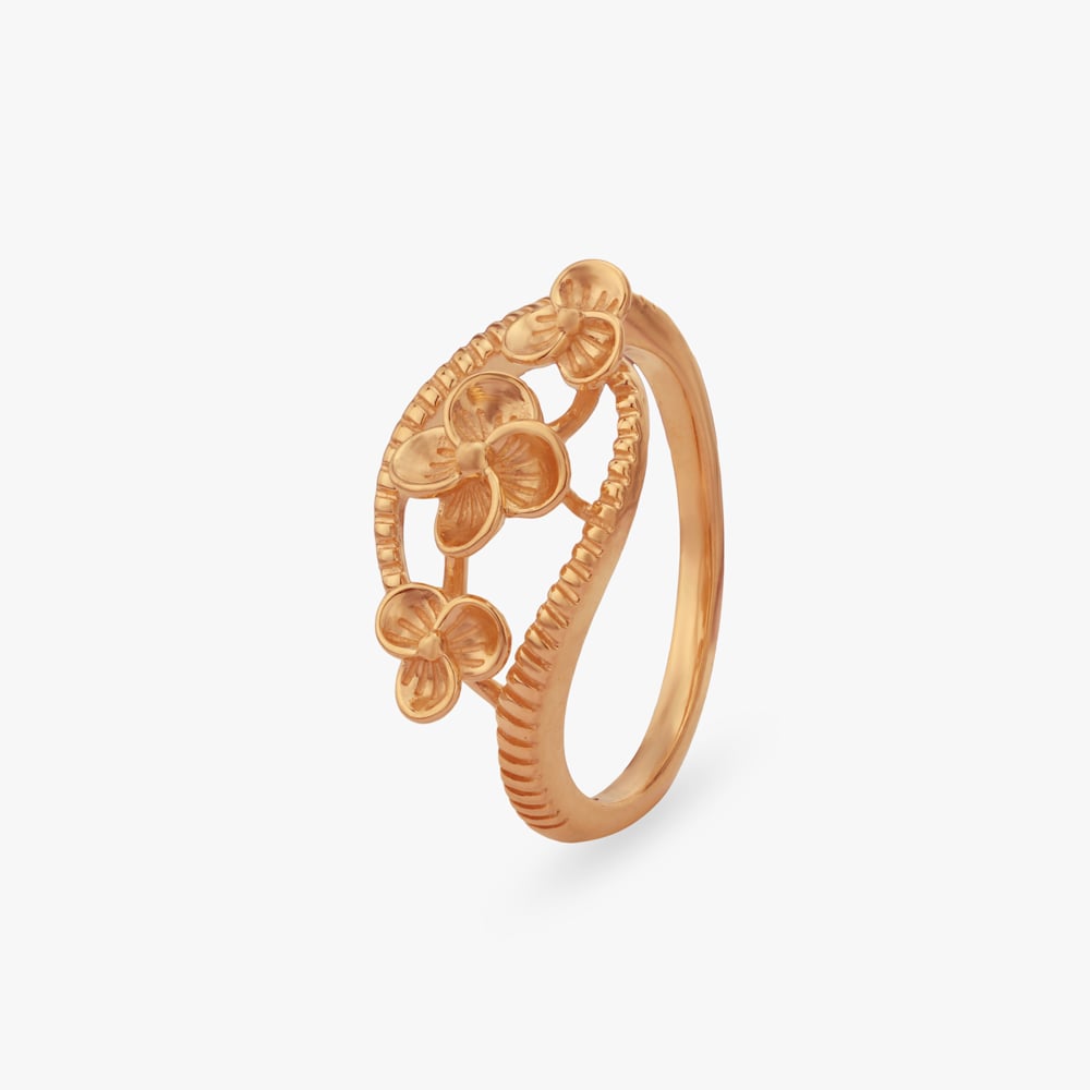 

Floral Cluster Gold Ring