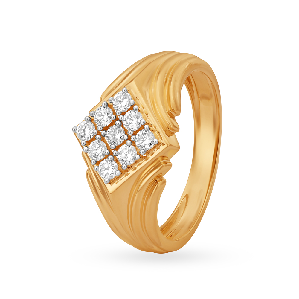 Lavish 18 Karat Yellow Gold And Diamond Finger Ring,,hi-res image number null