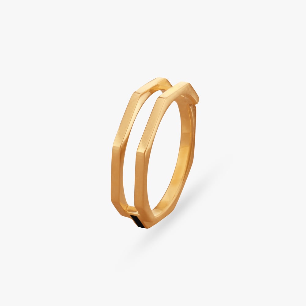 

Chic Angular Gold Finger Ring