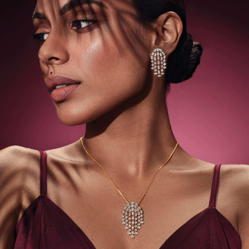 Sleek Cascade Diamond Pendant and Earrings Set,,hi-res image number null