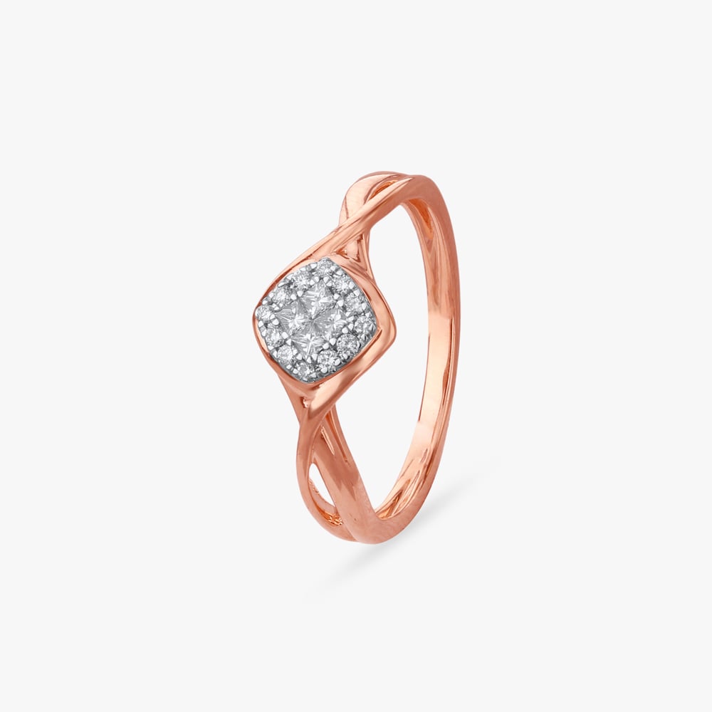 

Sparkle Twist Diamond Ring