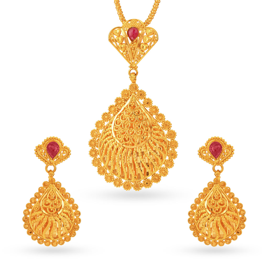 22 Karat Gold Pendant Earrings Set,,hi-res image number null