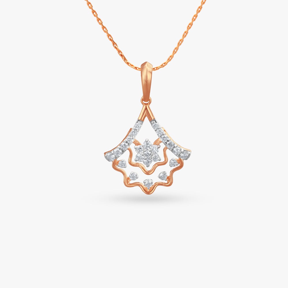 

Glamorous Bloom Diamond Pendant