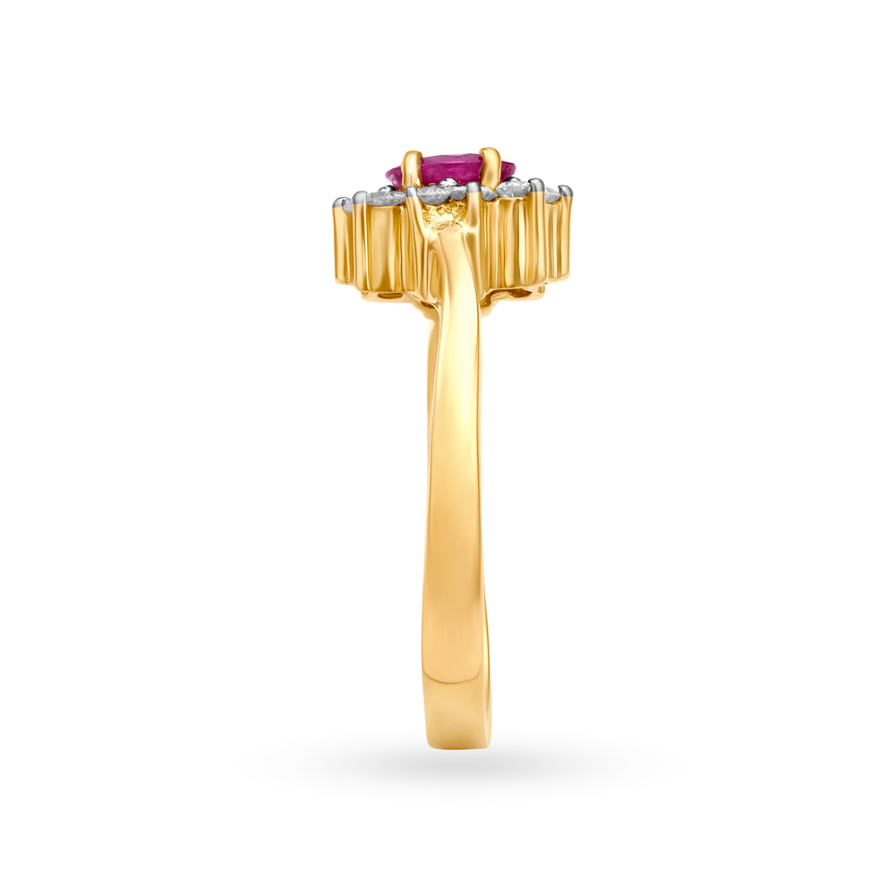 Dreamy 18 Karat Yellow Gold And Diamond Star Finger Ring,,hi-res image number null