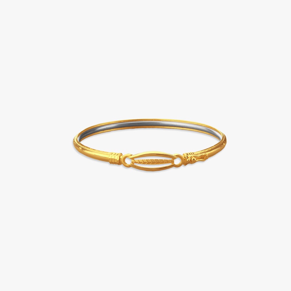 

Graceful Curve Gold Bangle