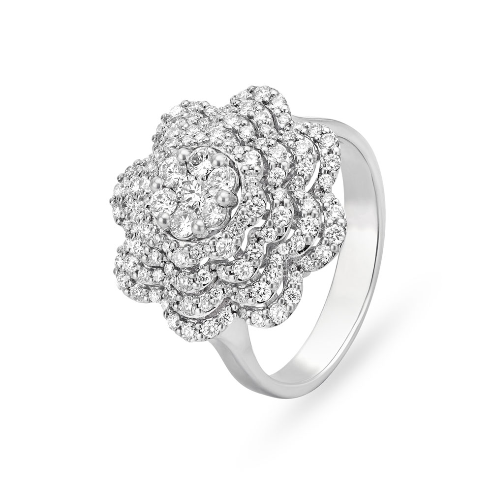 Impeccable 18 Karat White Gold And Diamond Finger Ring