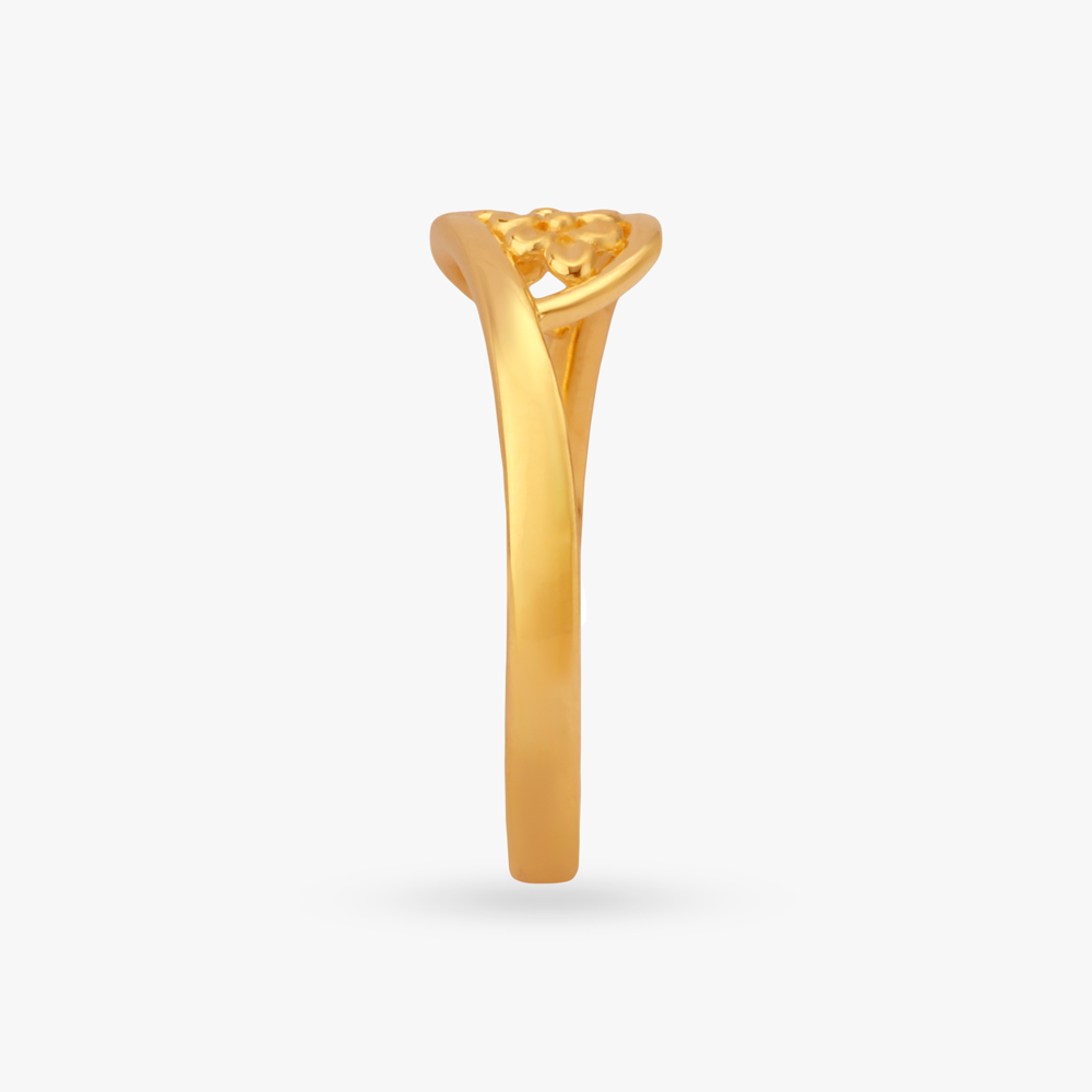Petal Whisper Gold Ring,,hi-res image number null