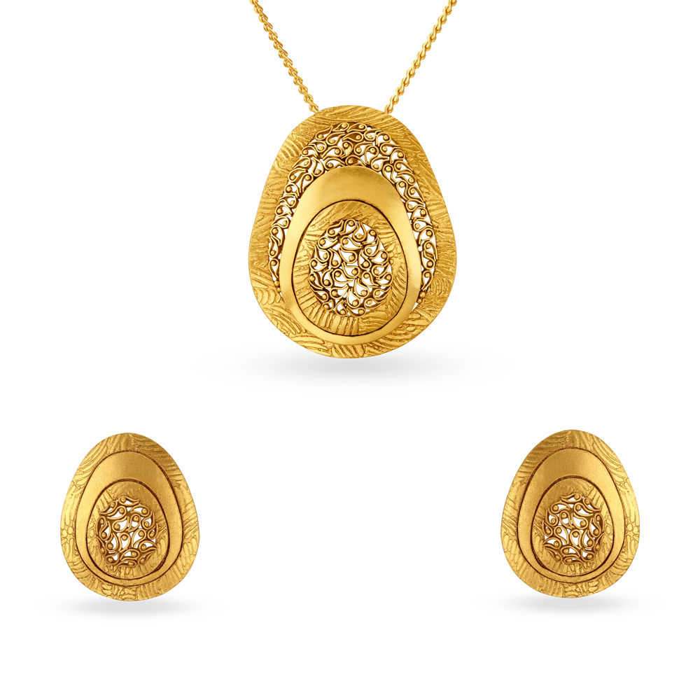 Elegant Filigree Pendant and Earrings Set,,hi-res image number null