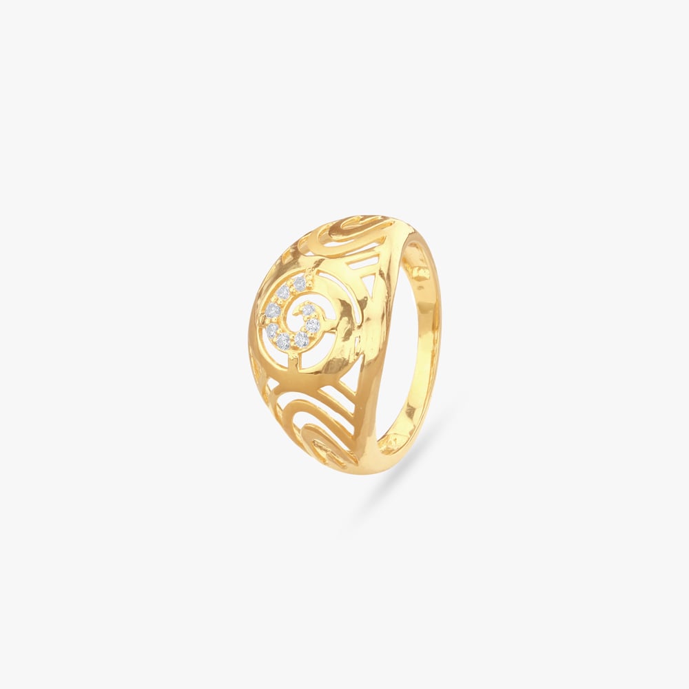 

Spiral Muse Gold Finger Ring