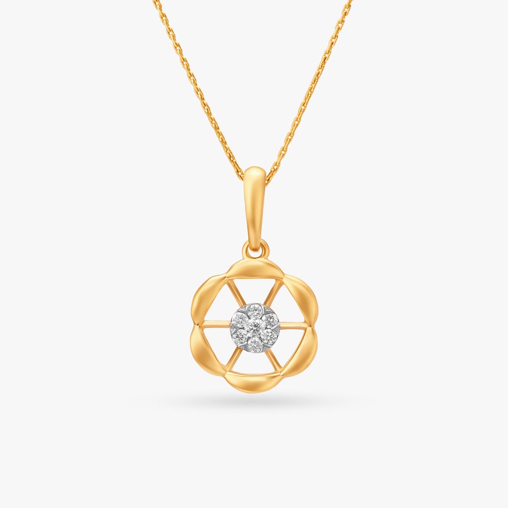 

Circular Diamond Pendant