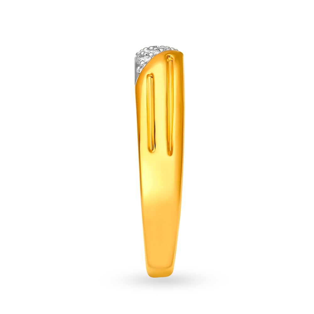 Brilliant 18 Karat Gold And Diamond Finger Ring,,hi-res image number null