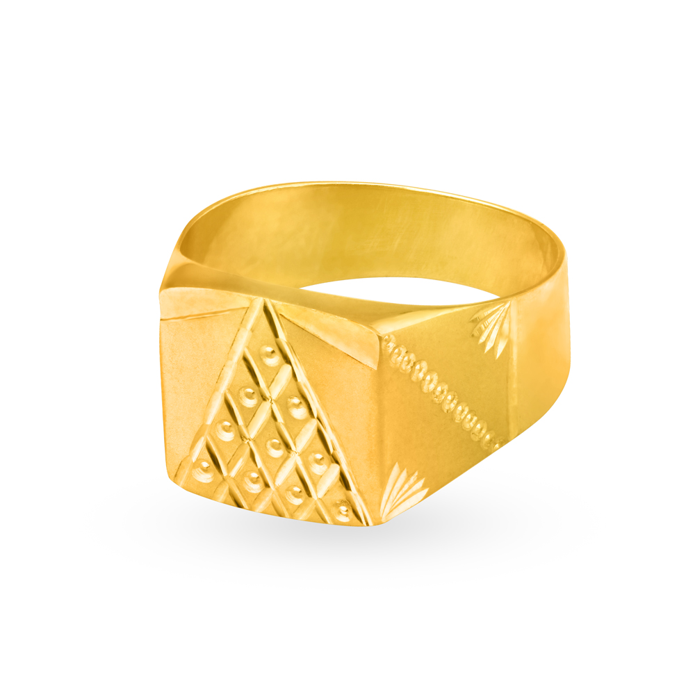 Mesmerizing 22 Karat Yellow Gold Etched Ring,,hi-res image number null