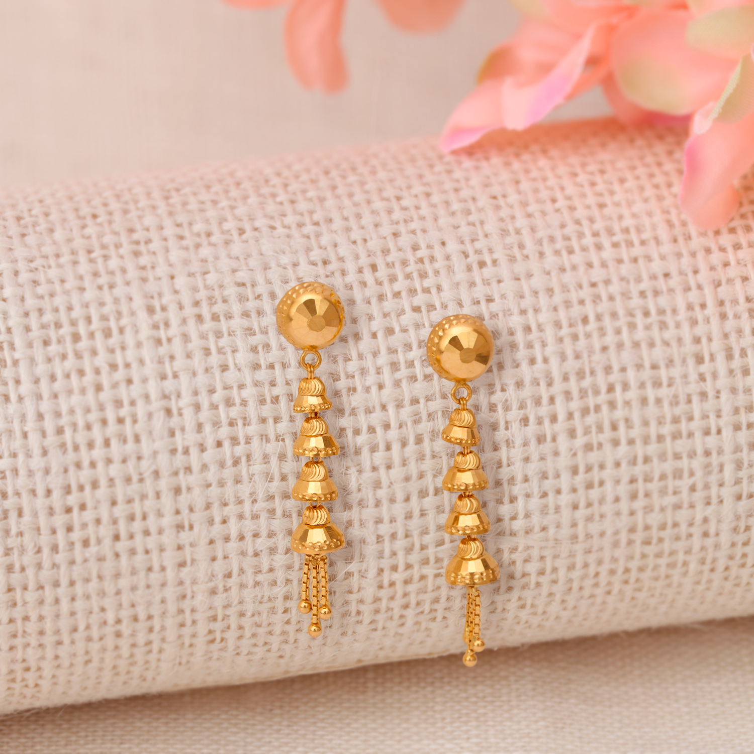 Artistic 22 Karat Yellow Gold Ridged Hoop Earrings