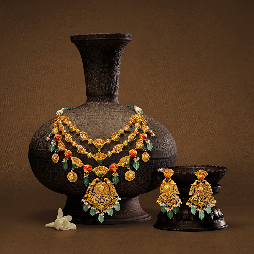 Sparkling Chandak Filigree Patterned Necklace Set,,hi-res image number null