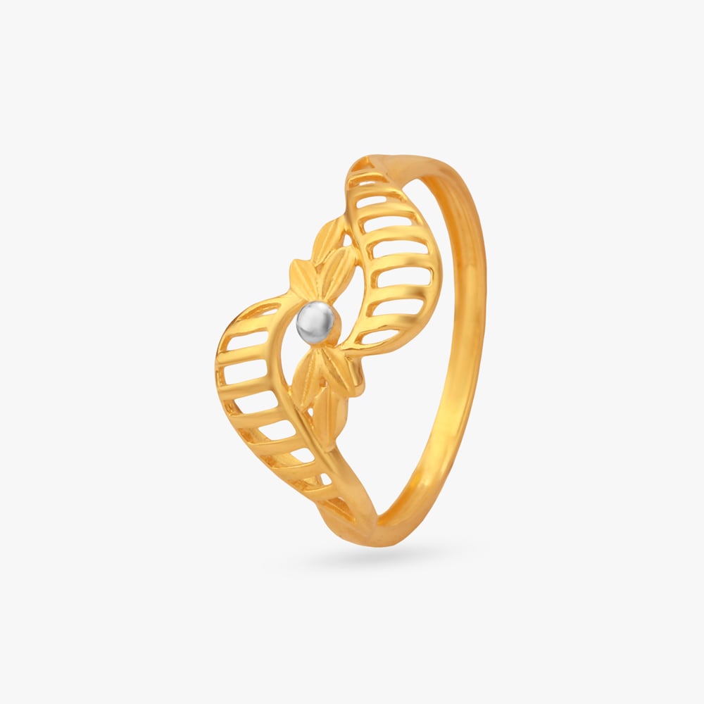

Leaf Rhythm Gold Ring