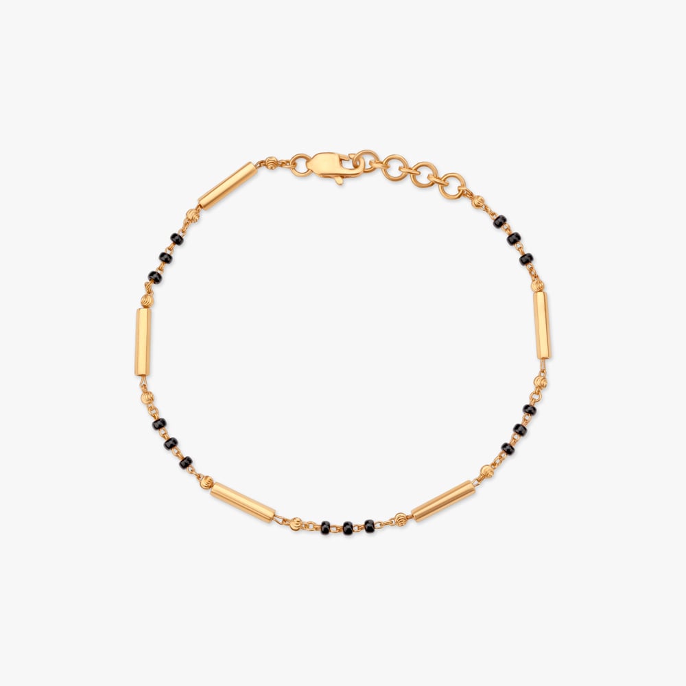 

Minimal Elegance Gold Bracelet