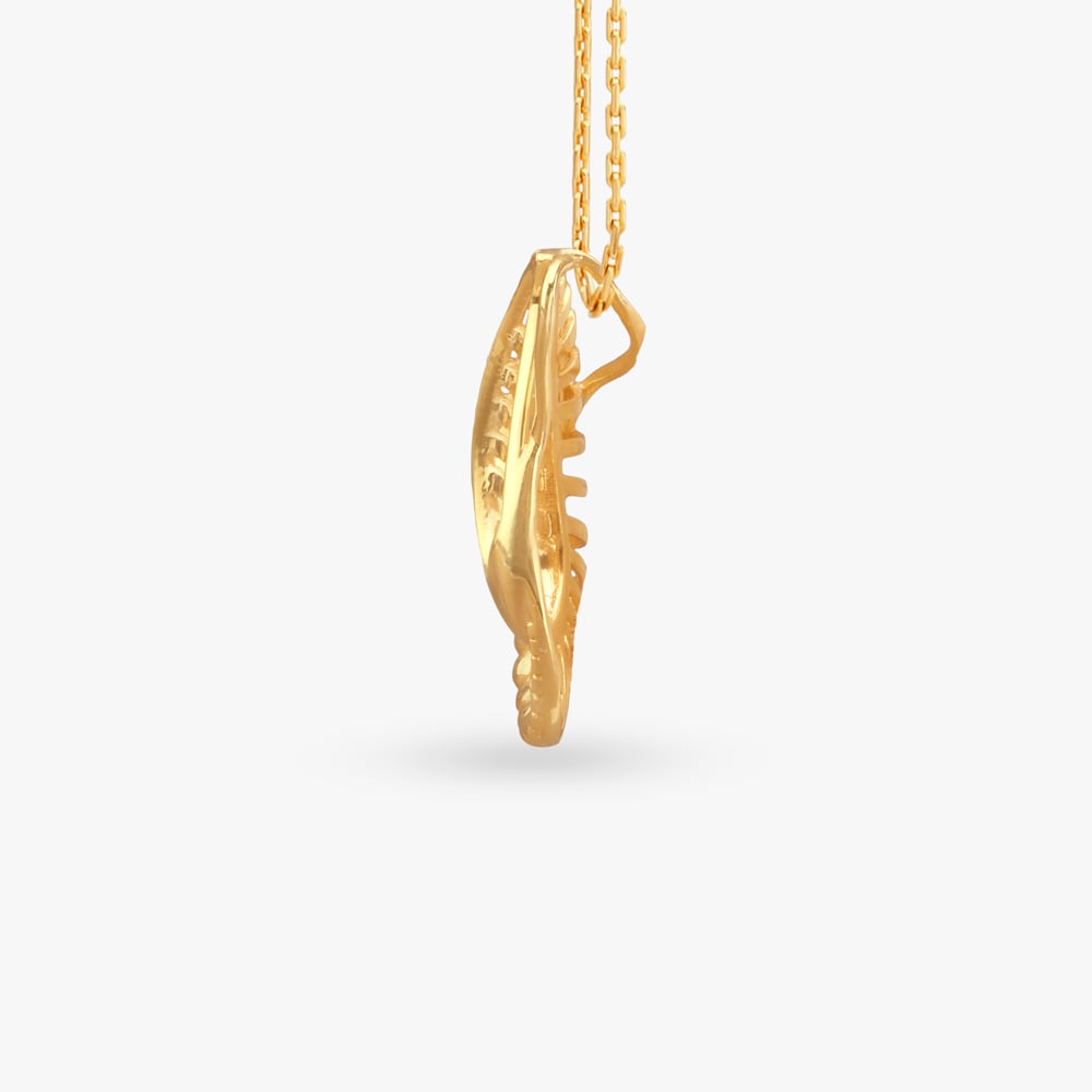 

Paisley Twist Gold Pendant
