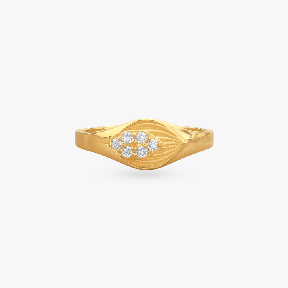 

Elegant Leaf Gold Finger Ring