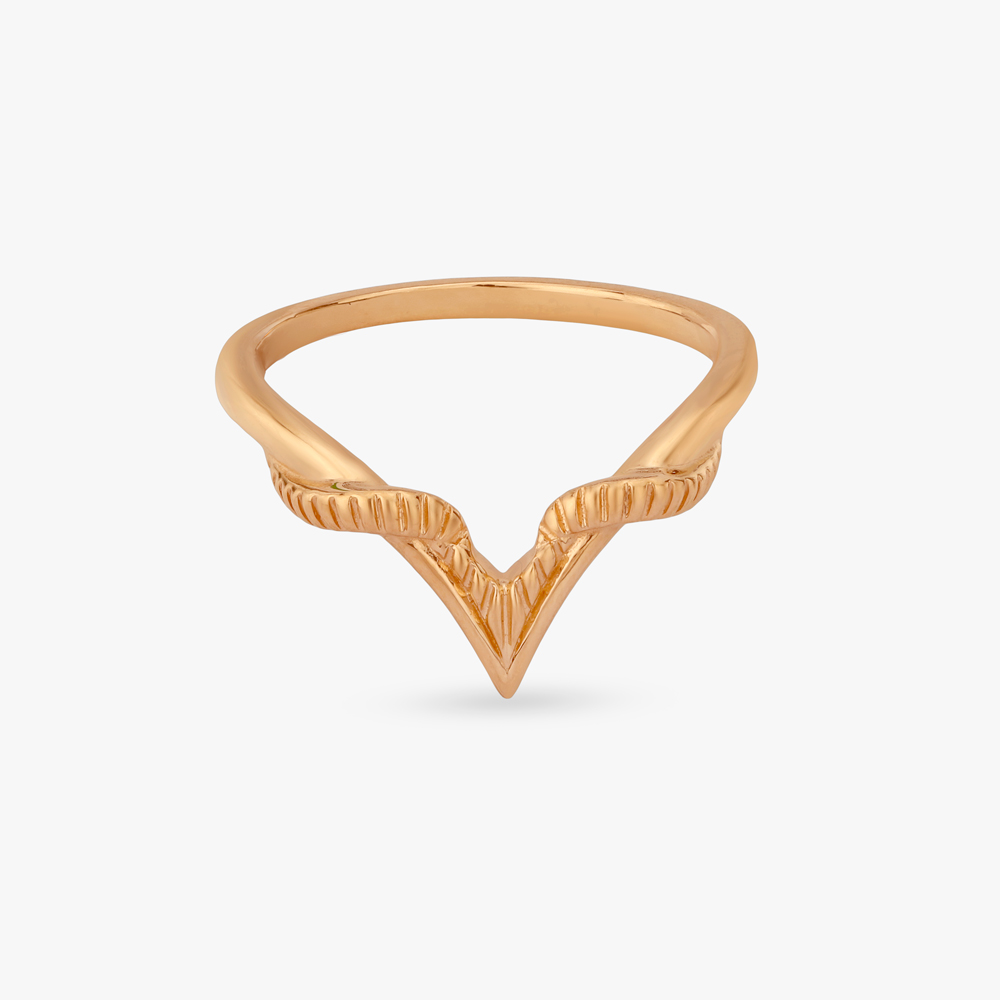 

Chevron Vanki Gold Ring