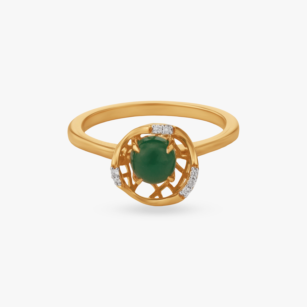 

Ornate Frame Diamond Ring